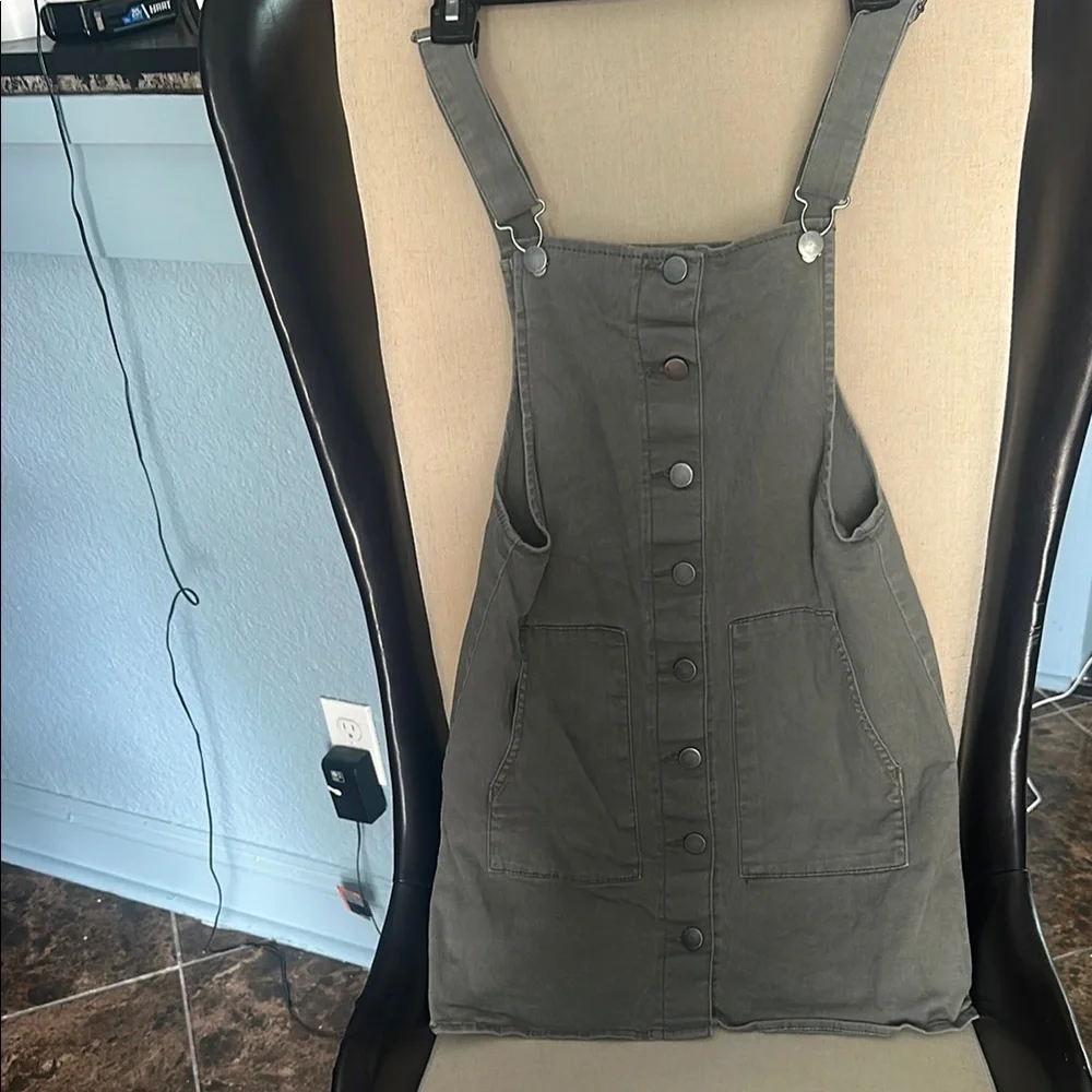 Green Grey Button-Front Overall Dress - Picture 1 of 1